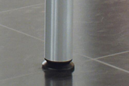 Gera Höhenverstellbarer Schreibtisch Milano mit C-Fußgestell