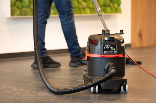Extra leiser Trockensauger ERA TEC mit USB-Anschluss und Fach für Reservebeutel