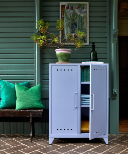 Bisley Sideboard Fern Cabby mit Kabeldurchlass und -halter